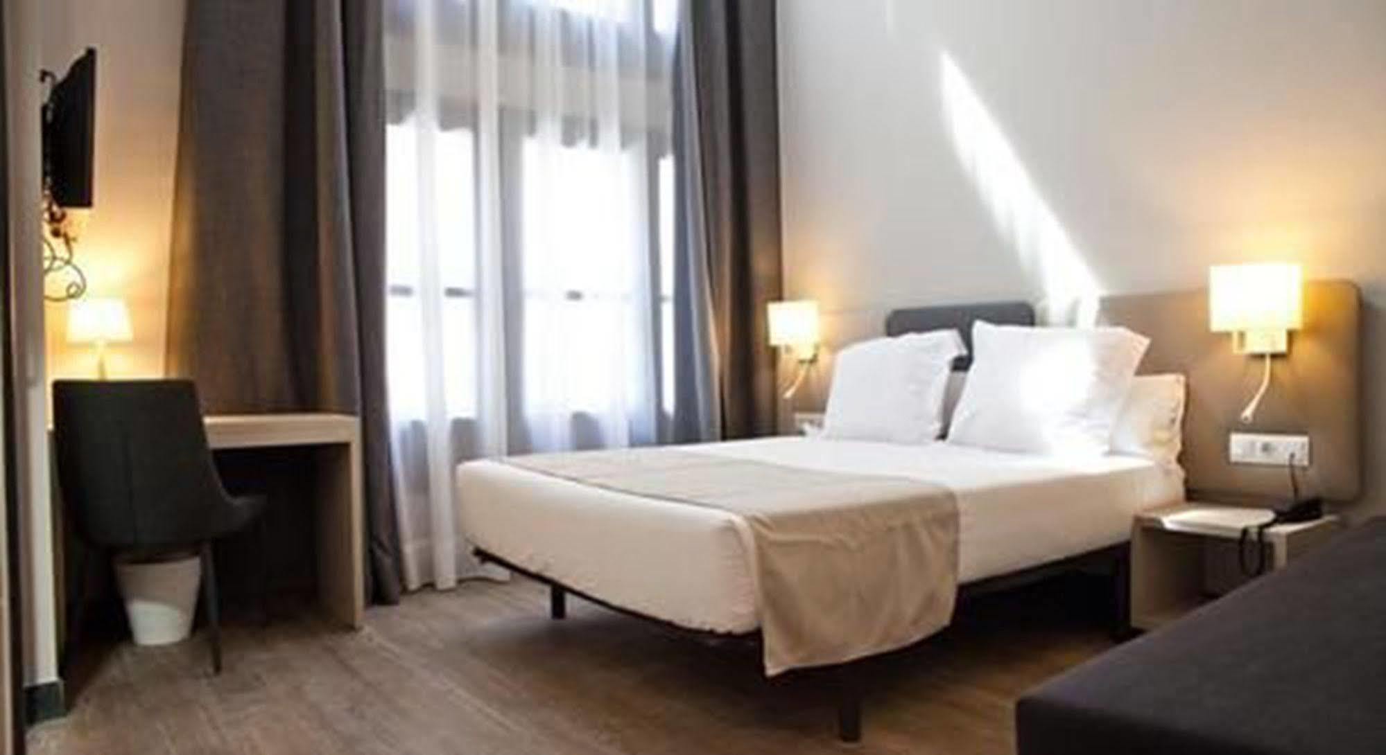 May Ramblas Hotel Βαρκελώνη Εξωτερικό φωτογραφία